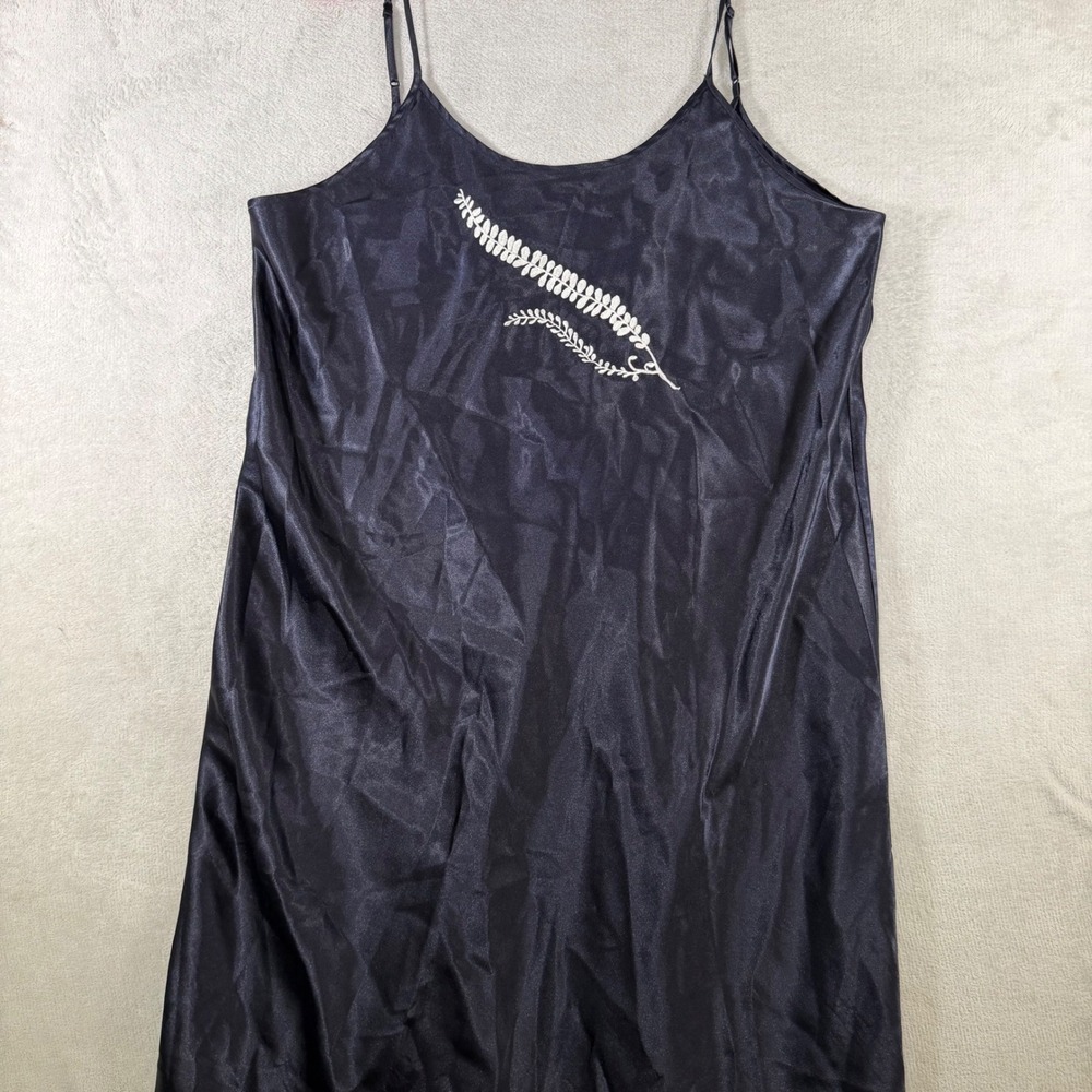Judith‎ Hart Black Satin Nightgown Embroidered Leaf Lace Up Back Plus Size 1X